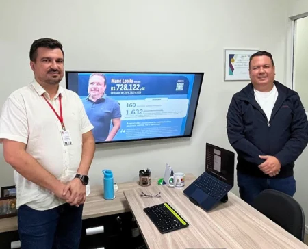 Continue lendo Sorri Bauru recebe visita do vereador Man� Losila