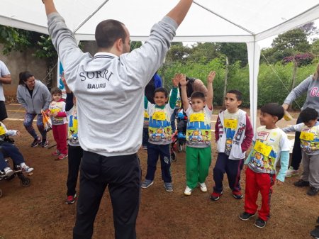 Saiba mais sobre Crian�as atendidas pela SORRI-BAURU marcam presen�a na III Corrida Infantil do 4� Batalh�o da PM
