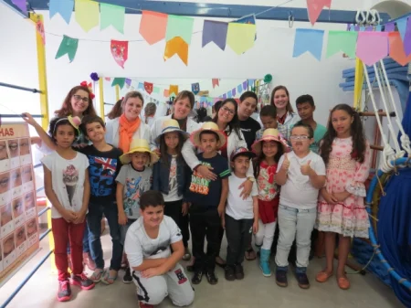 Continue lendo SORRI-BAURU realiza o �Arrai� da Fono�