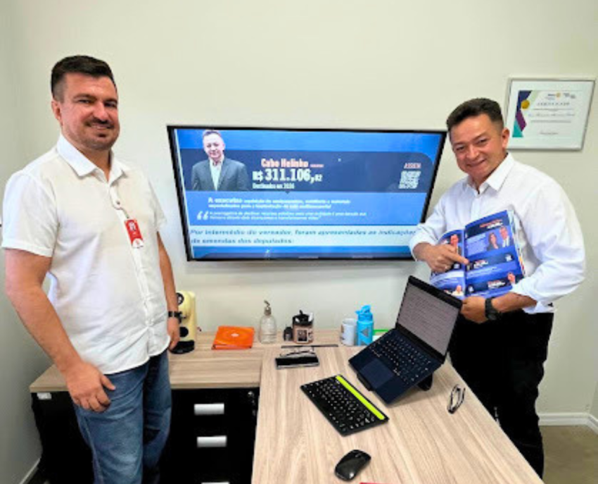 Sorri Bauru recebe visita do vereador Cabo Helinho