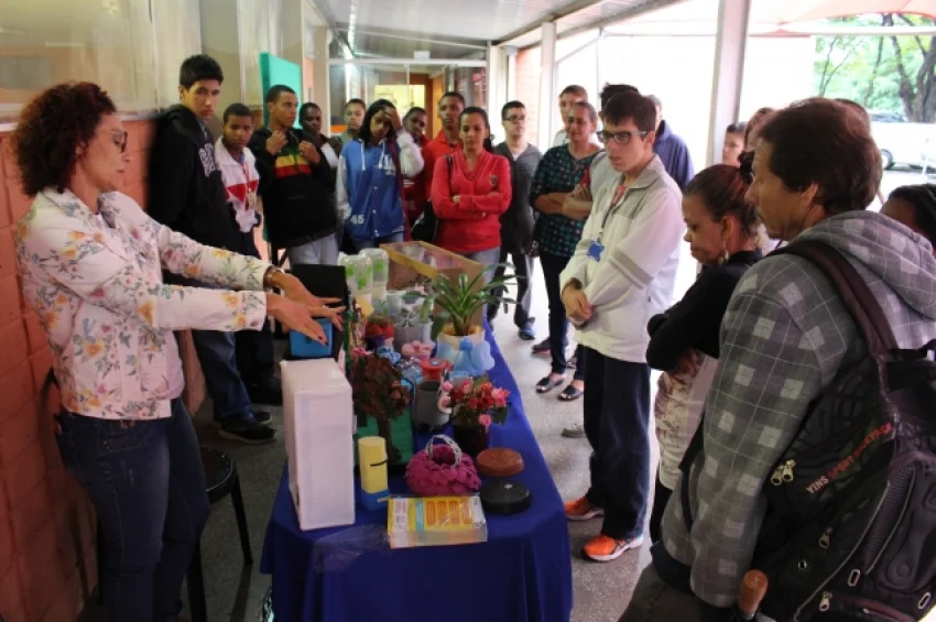 Parceria do Departamento de Sa�de Coletiva da SMS de Bauru com a SORRI-BAURU, no combate ao Aedes Aegypti.