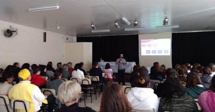 I F�rum Intersetorial de Rede da Regi�o Noroeste - Diversidade Sexual e de G�nero conta com a participa��o da SORRI-BAURU