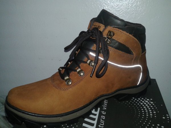 Bota Otan Nobuck Castor