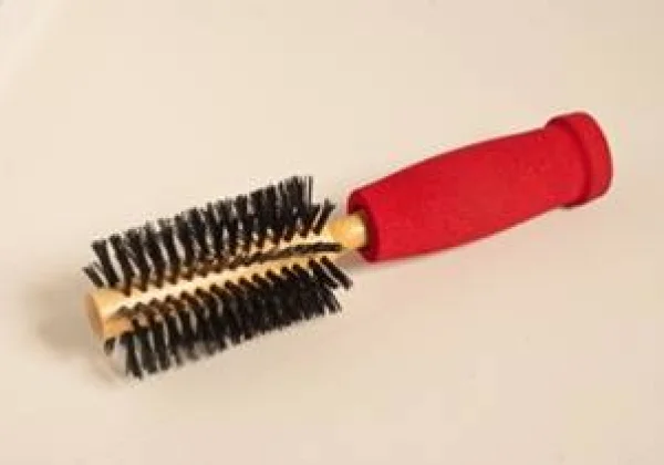 Escova de cabelo ou pente com cabo engrossado