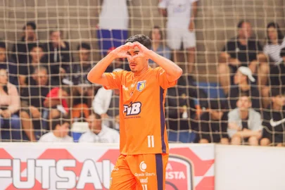 Futsal Bauru FIB/Facimus  superado, mas avana como lder do grupo