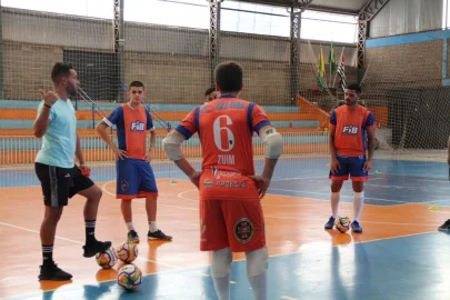 Futsal Bauru/FIB/Sportbrasil.bet continua os treinos preparativos para a copa LPF da Liga Paulista, sexta-feira equipe faz amistoso no Duduzo.