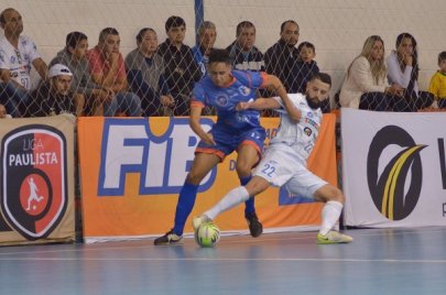 AA FIB/Total M�veis sofre 1� rev�s como visitante na Liga Paulista