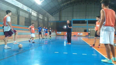 Equipes menores da A.A. FIB faro amistosos nesta quinta-feira