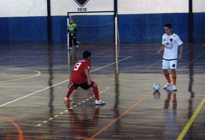 Com dois atletas suspensos, A.A. FIB busca vaga na semifinal da Copa TV Tem
