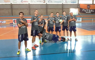 Antes de encarar o Grmio Mogiano, A.A. FIB faz treino recreativo