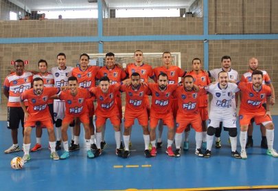 AA FIB/Total M�veis come�a a temporada com goleada