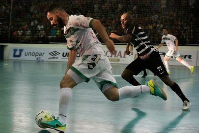AA FIB/Total M�veis anuncia a chegada de piv� com experi�ncia na Liga Nacional