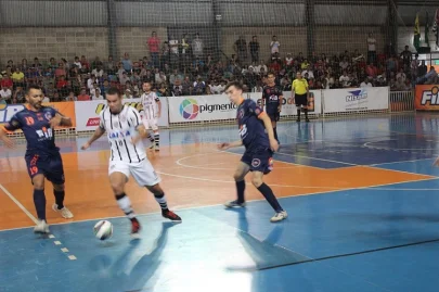H seis meses, A.A. FIB encarou o campeo da Liga Nacional em Bauru