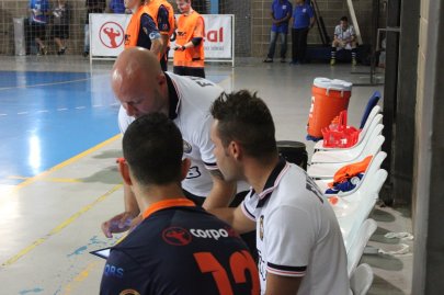 Em Bauru, A.A. FIB derrota Gar�a no primeiro teste de 2017