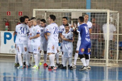 Em Araraquara, A.A. FIB trope�a e aumenta jejum na Liga Paulista