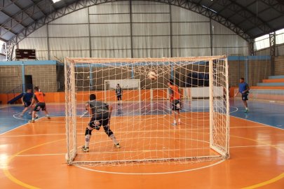 Elenco da�A.A. FIB se reapresenta ap�s maratona de jogos