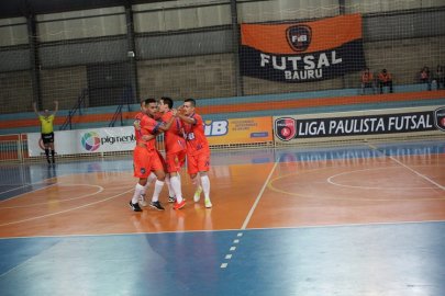 A.A. FIB vence a primeira na Liga Paulista e encosta na zona de classifica��o