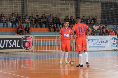 Na despedida da Liga Paulista, A.A. FIB sofre rev�s em Bauru