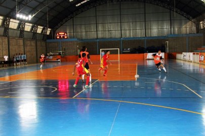 Equipe Sub-17 da A.A. FIB decide t�tulo Paulista em Novo Horizonte