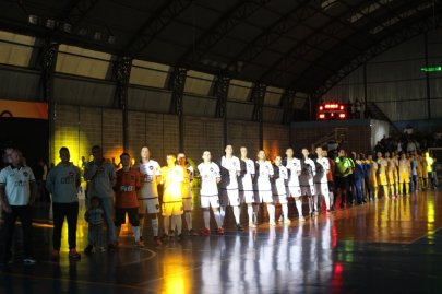 A.A. FIB deixa a ta�a da Copa Record de 2016 escapar na prorroga��o�