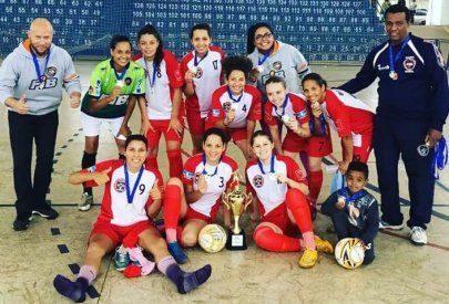 A.A. FIB conquista t�tulo in�dito no futsal feminino