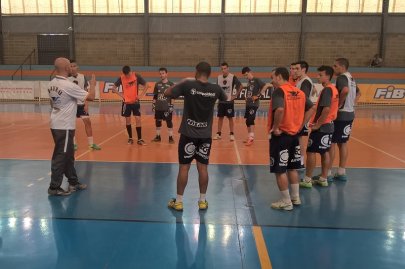 A.A. FIB abre semifinal da Copa Record contra Mar�lia, no gin�sio do rival