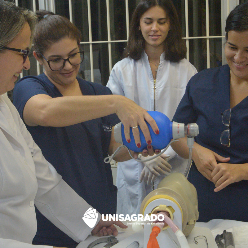 Manejo das Vias A�reas Invasivas no Suporte Avan�ado de Vida 03/04