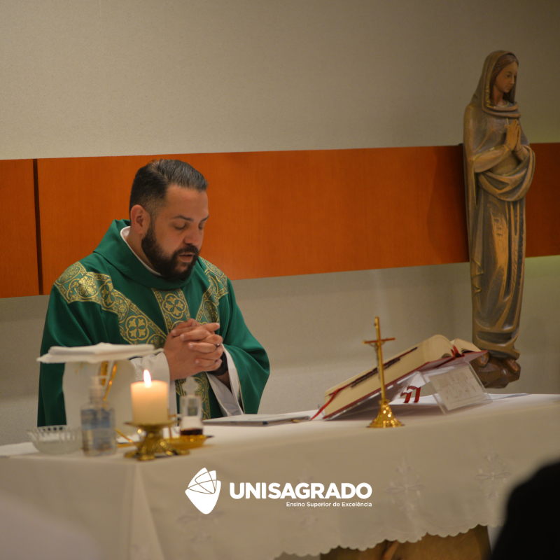 Missa Universit�ria 23/10