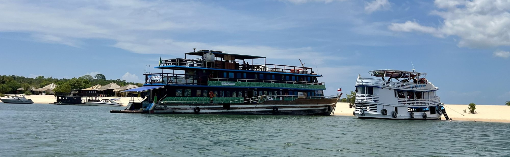 IATE AMAZÔNIA com 14 suite - O maior e mais robusto de toda a Amazônia. Atuando em 5 estados com pesca esportiva, turismo e apoio logístico. Contate +55 (92) 99133-0999. IATE AMAZÔNIA com 14 suite - O maior e mais robusto de toda a Amazônia. Atuando em 5 estados com pesca esportiva, turismo e apoio logístico. Contate +55 (92) 99133-0999.