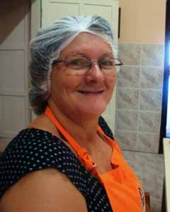Dolores, voluntria que muito ajudou, sempre disposta, muito obrigada.