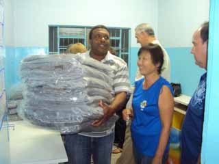 entrega-de-cobertor
