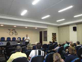 LIONS - PALESTRA SAÚDE DO HOMEM - DR. NARDI - 21SET10 008