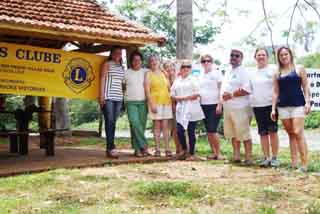 4-Trabalho em equipe. Reuniu  familiares e amigos dos Leões.
