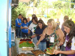 4 Após as 4 horas de trabalho o delicioso almoço