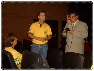 3 Seminário Intermediário Birigui PDG Junior preparando a camera para flagrar o Governador Vladimir
