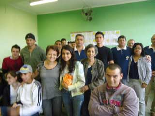 Entrega do Prêmio à aluna Larissa da EE José Firpo