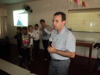 4 SD PM Jocimar realizando dinâmica