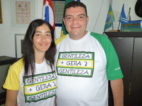 PDG JUNIOR FUTURO PRESIDENTE DO LIONS CLUBE DE AGUDOS E CAL PAULA, NO CLIMA DO NOVO ANO LEONISTICO DO GOVERNADOR JUNIOR MENDES E CAL CARLA - GENTILEZA GERA GENTILEZA
