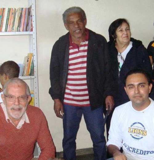 5 Membros da Associação de Poetas e Escritores de Garça Membros da Associação de Poetas e Escritores de Garça