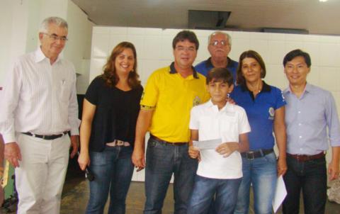 Cartaz da Paz - premiação - 05-04-2013 (3)_480x302