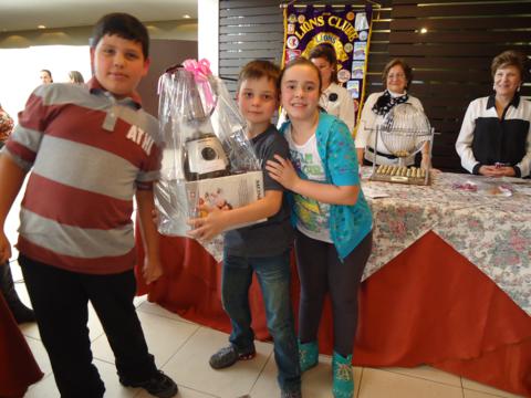 crianças premio_480x360