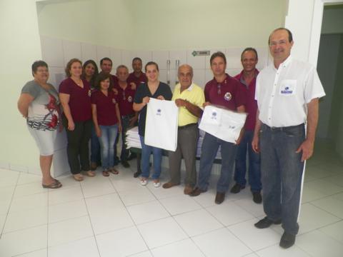 Entrega de lençóis a Santa Casa 007_480x360