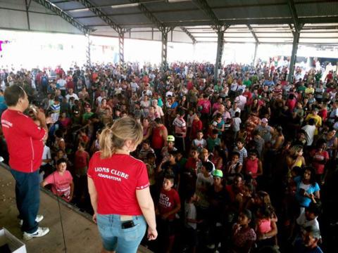 Festa do Guaraná Ass. Imprensa/Lions Clube de Adamantina 48ª Festa do Guaraná reuniu grande número de crianças no Recinto Poliesportivo Festa do Guaraná Ass. Imprensa/Lions Clube de Adamantina 48ª Festa do Guaraná reuniu grande número de crianças no Recinto Poliesportivo