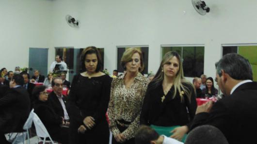 Festiva de Posse de novos sócios e diretoria AL 15-16 - 08-07-2015 (19)_530x298