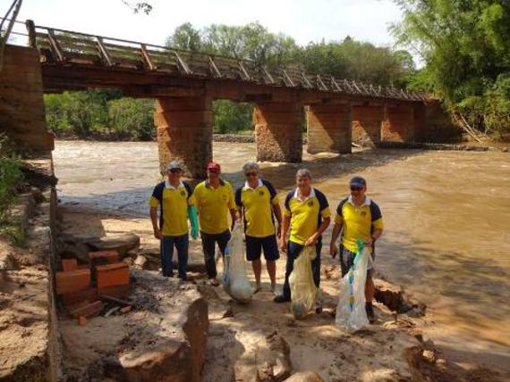 limpeza rio1_570x428