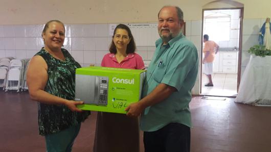 Doação Micro-Ondas - Lar da Crianças - 09-12-16 (1)_530x298