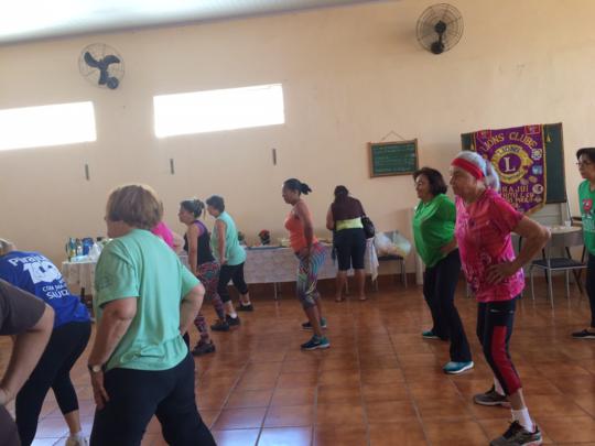 Projeto Agita Pirajuí Aula Zumba 11-05-17_540x405