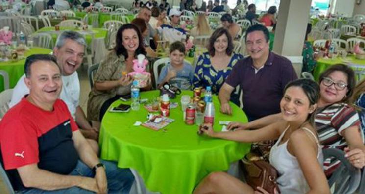 FOTO 2 - Participação no Porco a Paraguaia do clube irmão Lions Bela _745x396