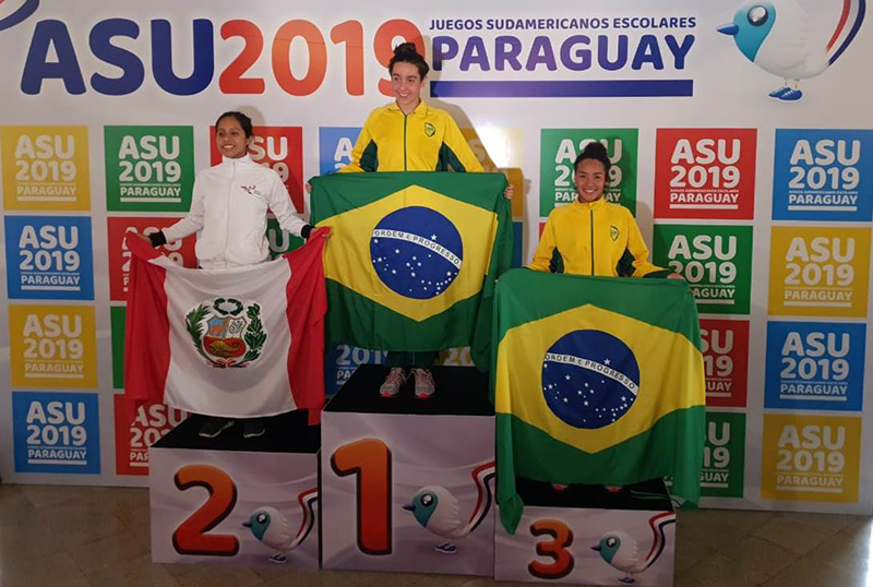 Atleta trouxe 3 medalhas de ouro dos Jogos Sul-Americanos Escolares no Paraguai