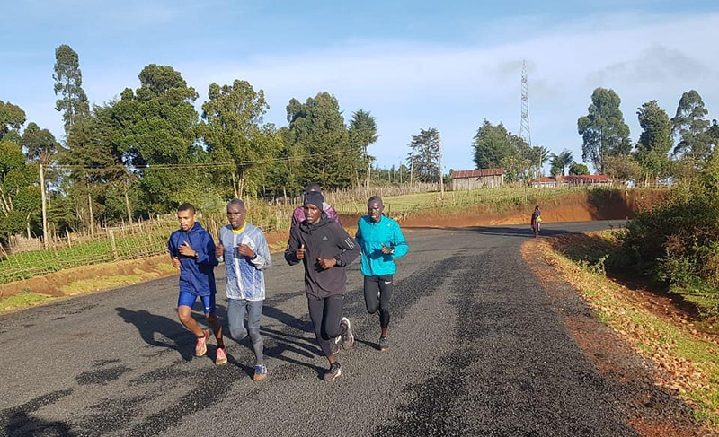 Daniel Nascimento que estava em treinamento no Qunia vai estrear em maratona